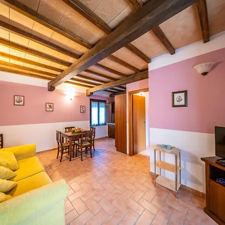 L'elce Farm stay *