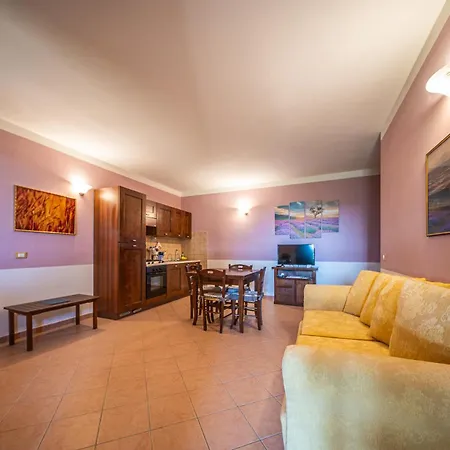 L'elce Farm stay *